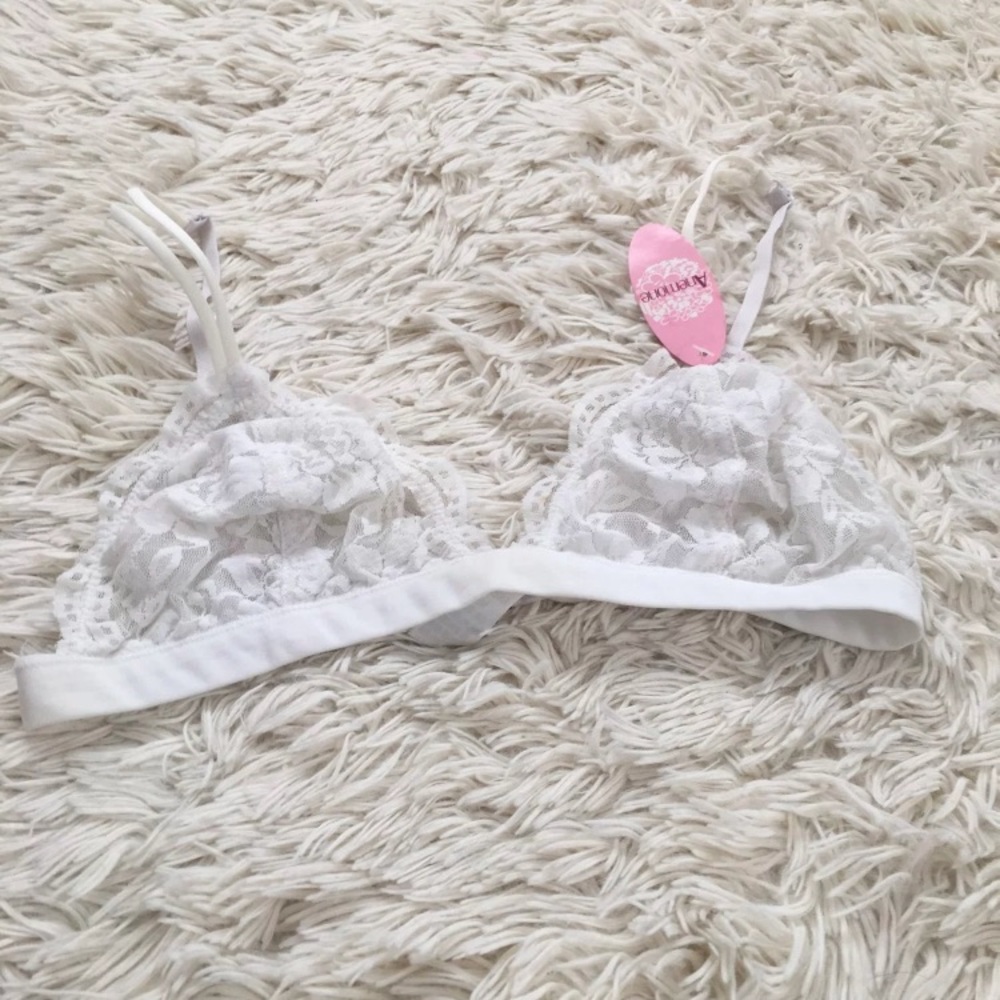 Angelic cute laced white bralette